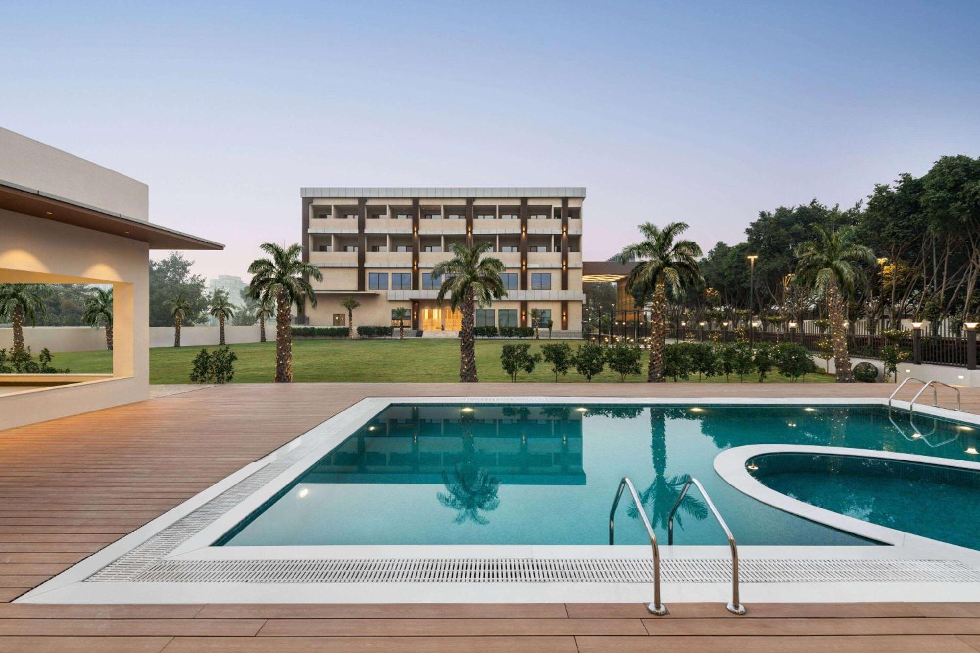 Wyndham Garden Sonipat Murthal Exterior photo